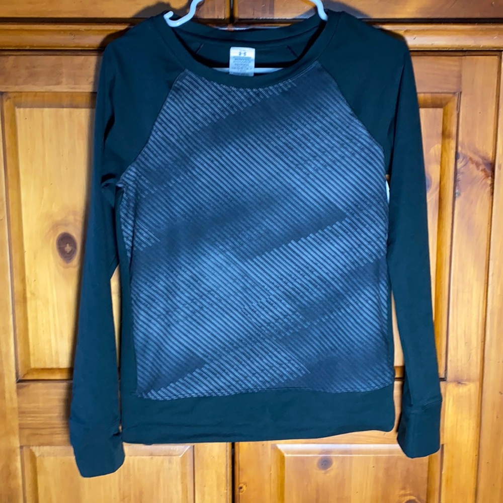 Under Armor Black Long Sleeve Slanted Striped Workout Fitness Shirt
